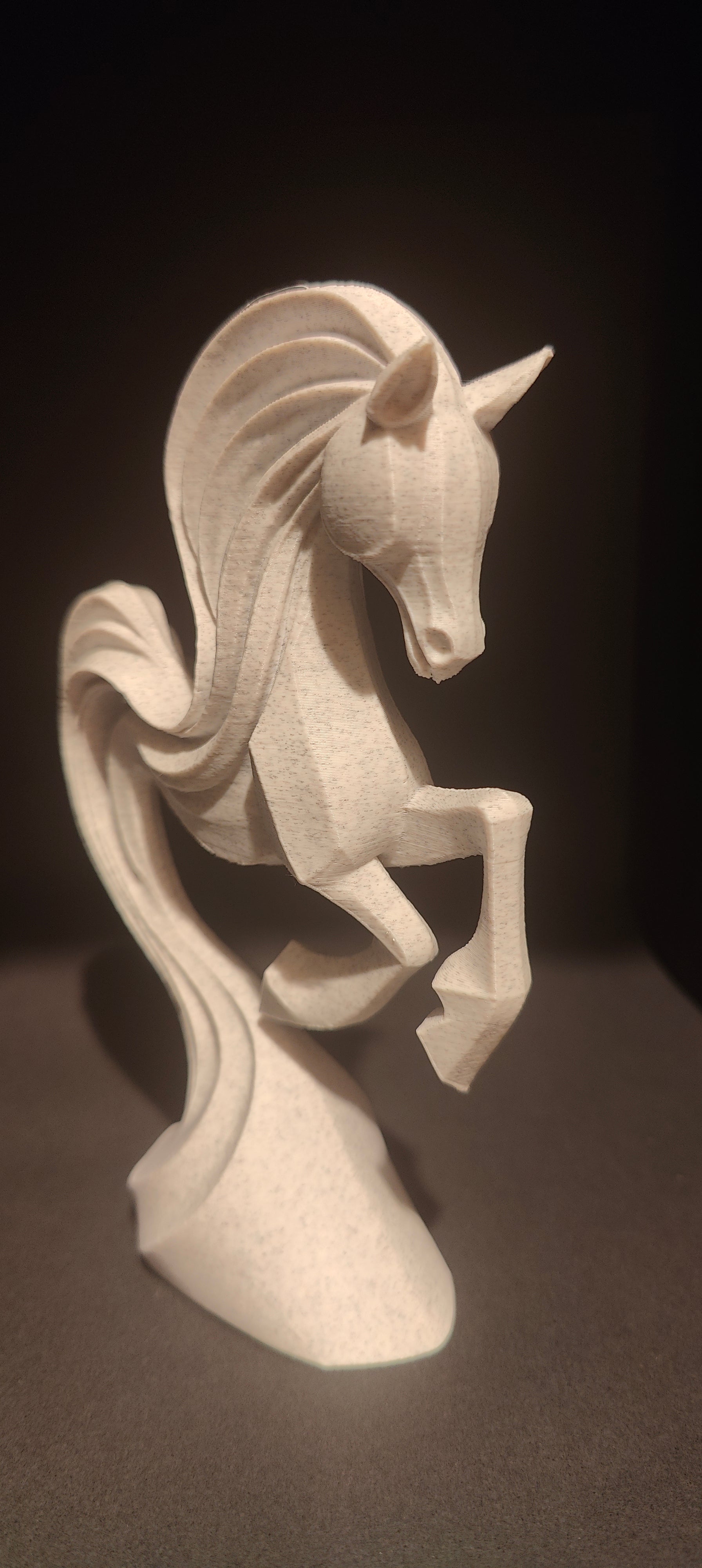 Elegant 3D Printed Rearing Horse Sculpture – Modern Art Décor