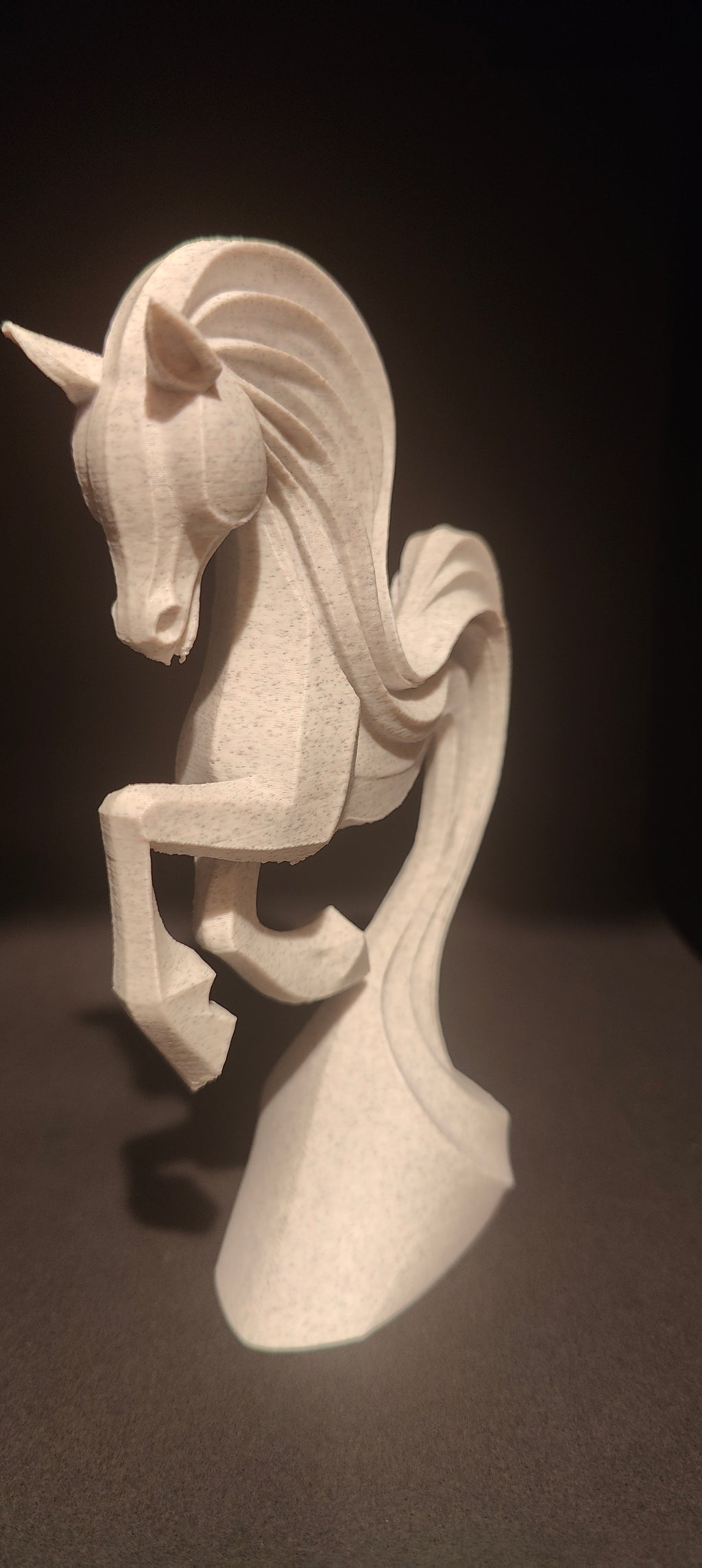 Elegant 3D Printed Rearing Horse Sculpture – Modern Art Décor
